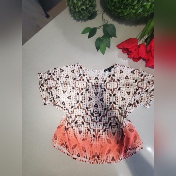 NWOT AUDREY & CELINE Jolie blouse estivale à manches courtes, motifs originaux - Picture 2 of 7